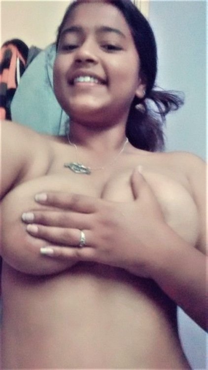 Indian School Girl Big Boobs HOT Photos (21).jpg