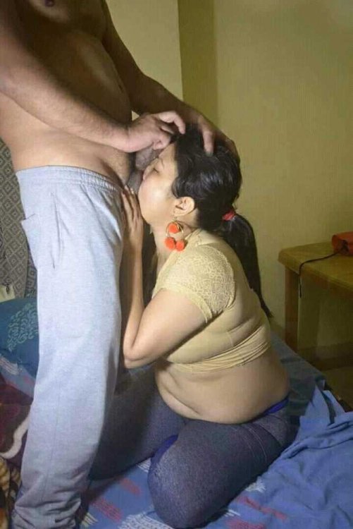 Busty & Cuevy Assam Bhabhi Patmaja Gogoi (80).jpg