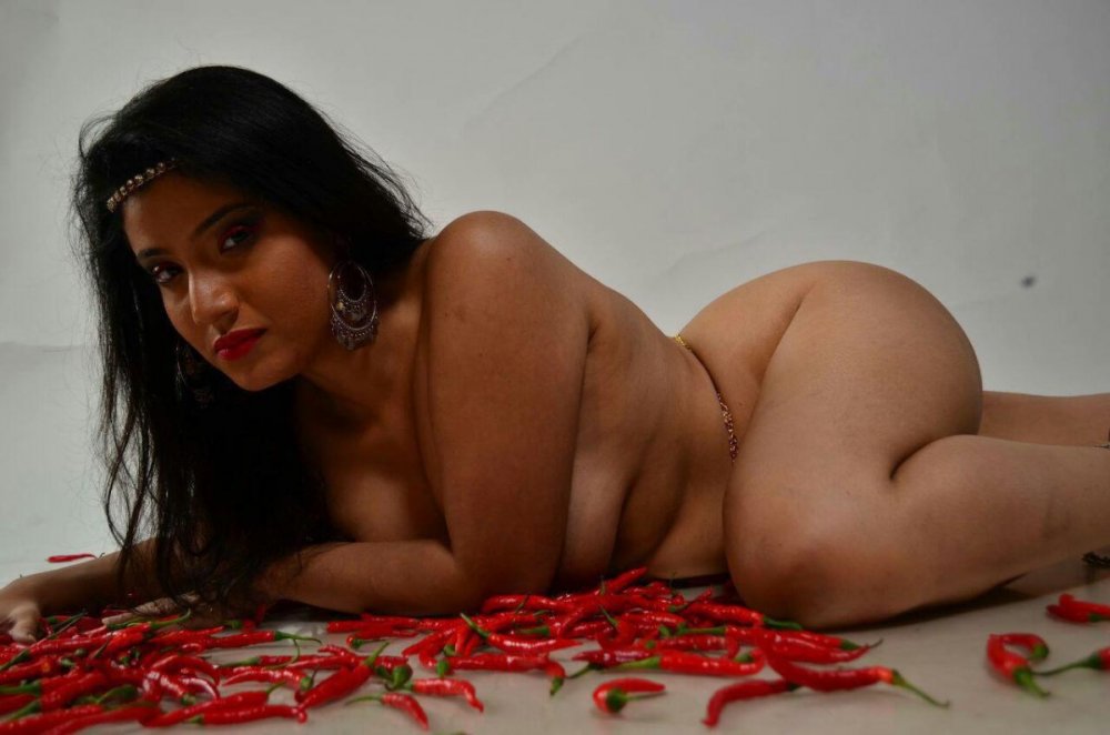 Swagatha Nude Model (27).jpg