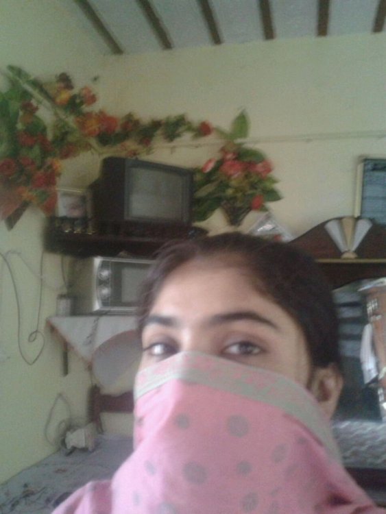 Young Pak Collage Girl Nude Photo Captured By BF (11).jpg