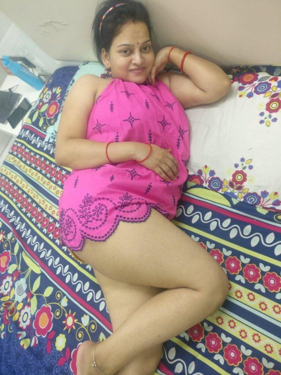 727548375_AnujSinghCollection07.jpg.91eb56eaf849b606244563ae47bbcd1a.jpg