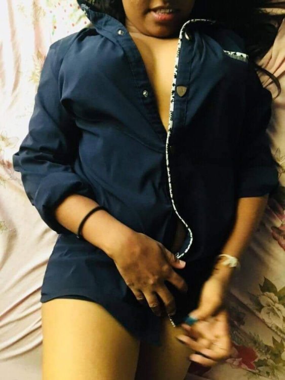 Beautiful Desi Girl Nude (4).jpg