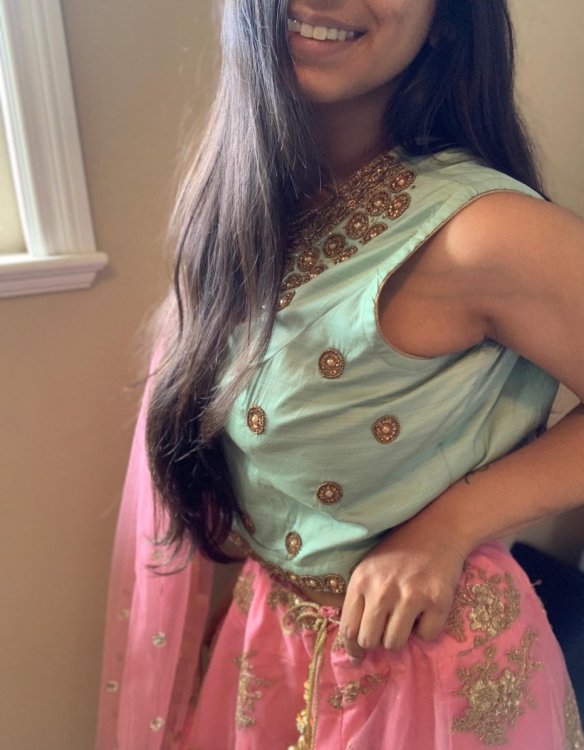 FatBootyMia_Big_smile_because_I’m_about_to_take_this_lehenga_off__)_(f)_ht9rp3.jpg