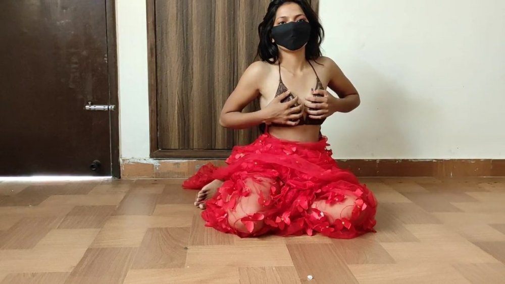 Indian_Teen_Girl_Sex_Tips_in_Hindi_Voice_Sexy_Hindi.mp4_0001.thumb.jpg.44725c4b8305b952a40590f65d458dac.jpg