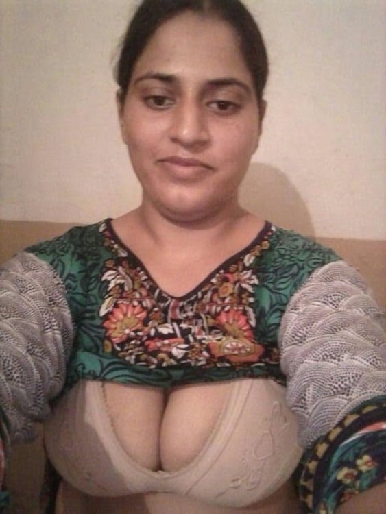 AnujSingh Collection15.jpg