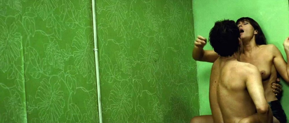 Monica20Bellucci20-20Shoot20Em20Up20-202_4.jpg