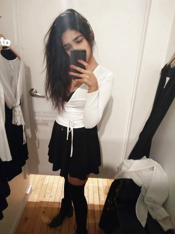 Hot Girl Pic 23.jpg