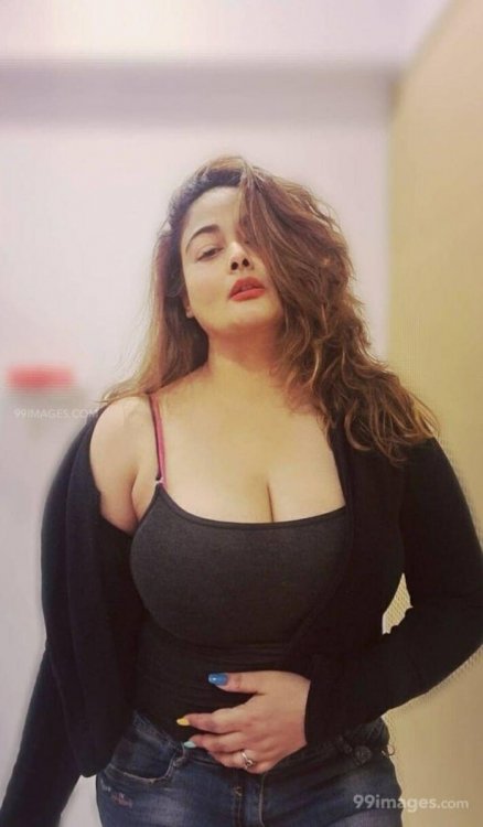 kiran-rathod-hot-hd-photos-mobile-wallpapers-whatsapp-dp-kzcy.jpg