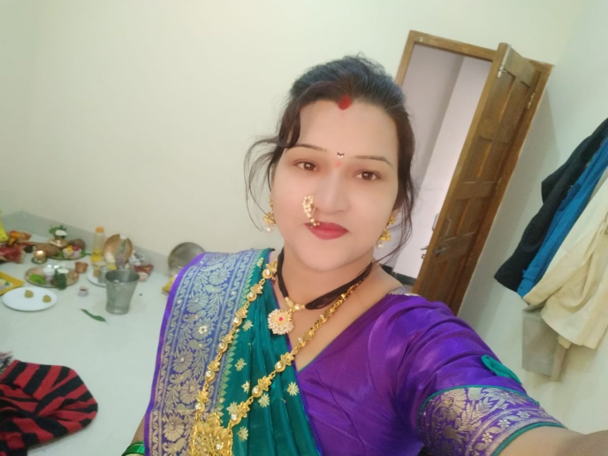 😍 Beautiful Bhabi Enjoying With Boyfriend "Pic's + 2 Video's" 🔥🥵 - Desi