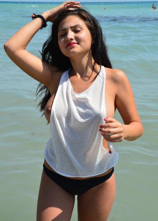 FF_SexyNRINudeOnBeach (69).jpg