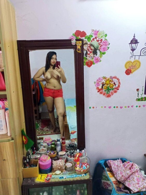 1872148368_BengaliGirl(2).thumb.jpg.12d6decaf479f2ae58f6aac5e021bfe3.jpg
