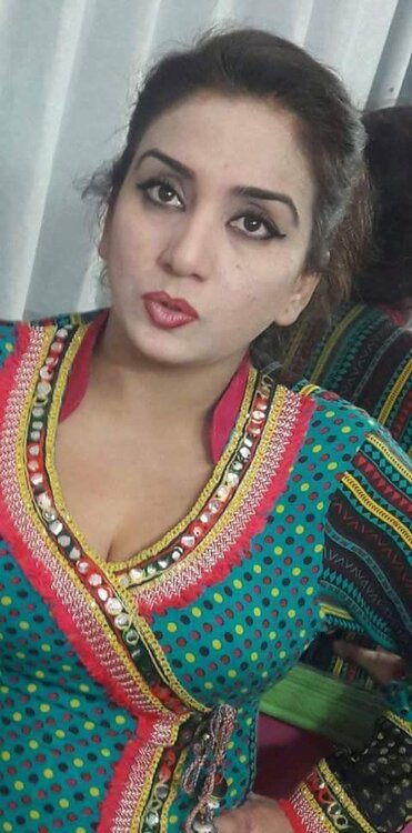 31_pakigrl.jpg