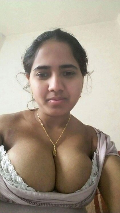 Indian aunty with big boobs - 8-2.jpg